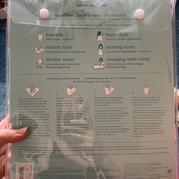 Aden + Anais Cotton Muslin Swaddles (4 pack) - Picture 3 of 3